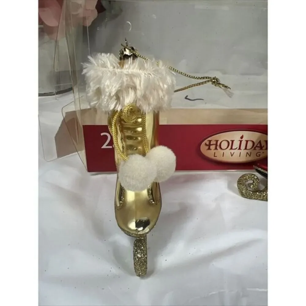 Holiday Living‎ Santa Glass Blown Ice Skates
